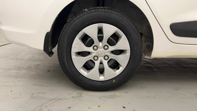 Second-hand 2015 Hyundai Xcent 1.2 VTVT S for sale in Chandigarh-18