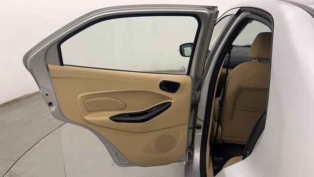 Second-hand 2018 Ford Aspire 1.2 Ti-VCT Titanium for sale in Chandigarh-32