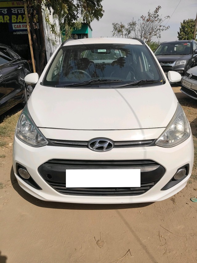 Hyundai Grand i10 CRDi Sportz Second-hand 2015 Hyundai Grand i10 CRDi Sportz for sale in Ludhiana-2
