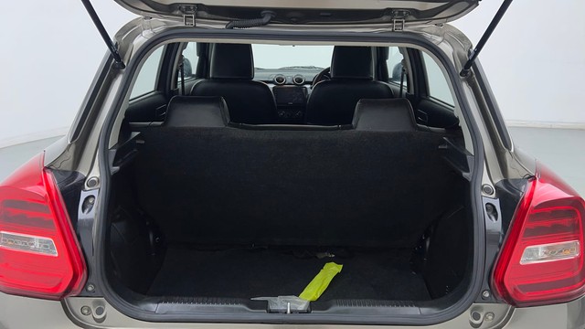 Second-hand 2023 Maruti Suzuki Swift VXI for sale in Gurgaon-9