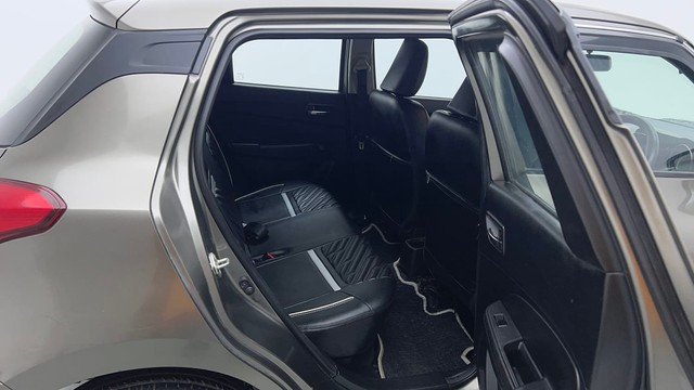 Second-hand 2023 Maruti Suzuki Swift VXI for sale in Gurgaon-29