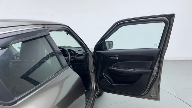 Second-hand 2023 Maruti Suzuki Swift VXI for sale in Gurgaon-16