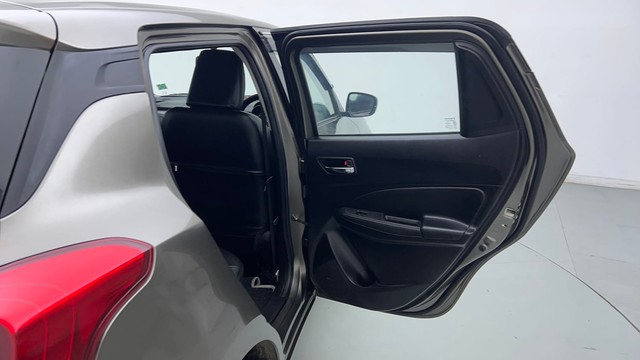 Second-hand 2023 Maruti Suzuki Swift VXI for sale in Gurgaon-27