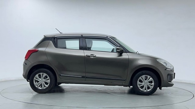 Second-hand 2023 Maruti Suzuki Swift VXI for sale in Gurgaon-2