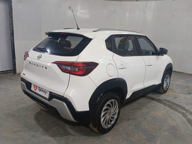 Second-hand 2021 Nissan Magnite Turbo XL for sale in Kochi-3