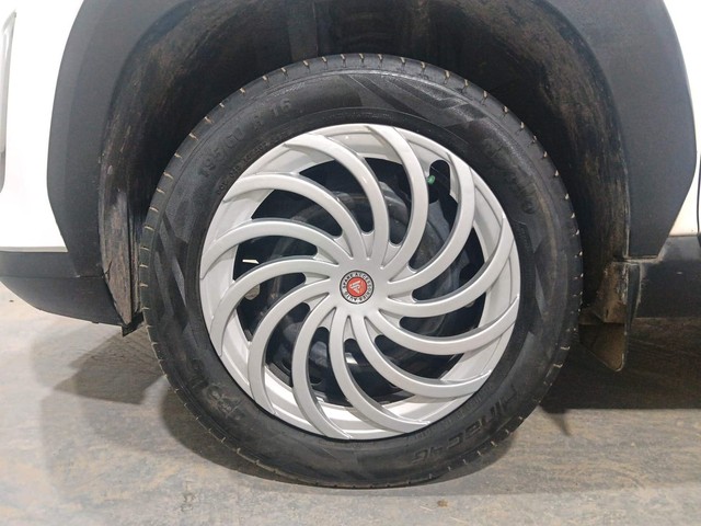 Second-hand 2021 Nissan Magnite Turbo XL for sale in Kochi-20