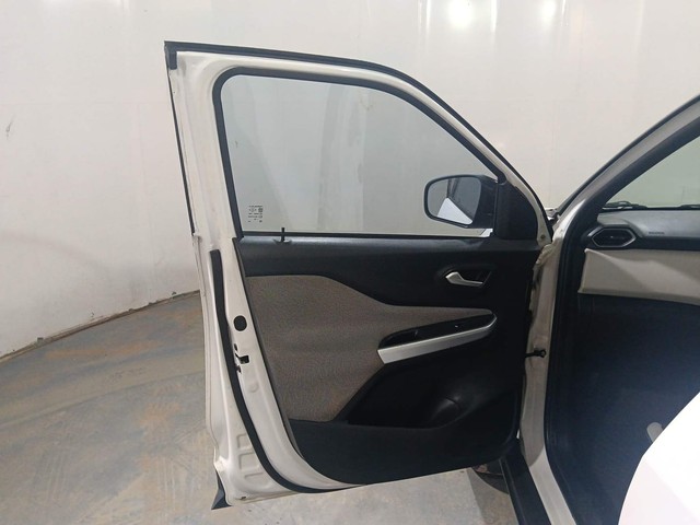 Second-hand 2021 Nissan Magnite Turbo XL for sale in Kochi-27