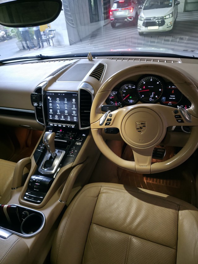 Second-hand 2013 Porsche Cayenne Diesel for sale in Mumbai-5