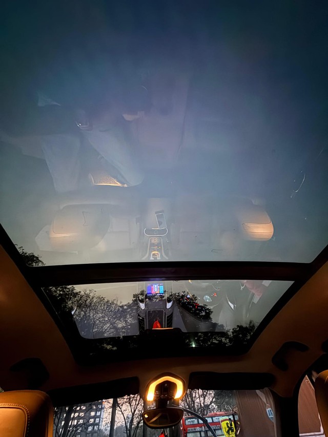 Second-hand 2013 Porsche Cayenne S Hybrid for sale in Mumbai-13