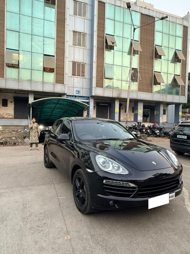 Second-hand 2013 Porsche Cayenne S Hybrid for sale in Mumbai-6