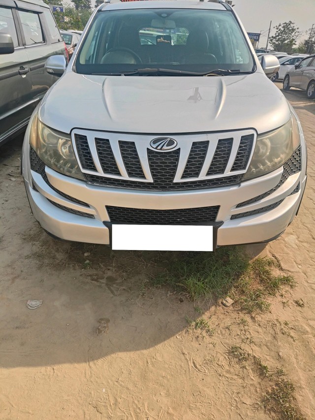 Mahindra XUV500 W8 2WD Second-hand 2013 Mahindra XUV500 W8 2WD for sale in Ludhiana-0