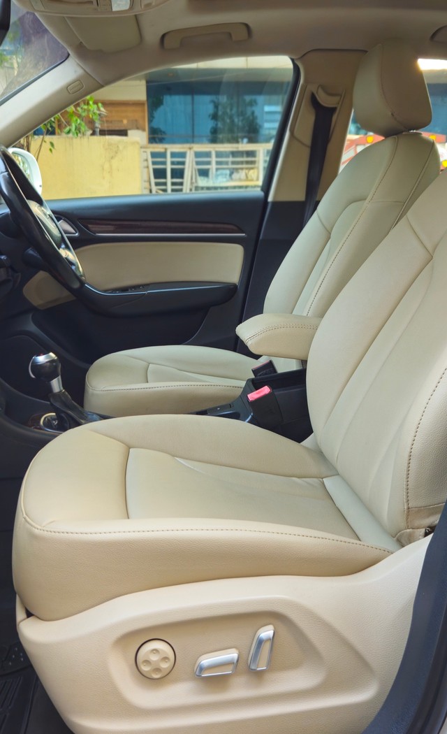 Second-hand 2018 Audi Q3 30 TFSI Premium FWD for sale in Mumbai-6