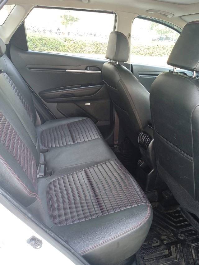 Kia Sonet GTX Plus Turbo DCT BSVI Second-hand 2020 Kia Sonet GTX Plus Turbo DCT BSVI for sale in Ahmedabad-6