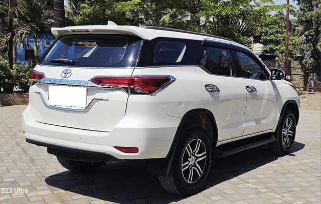 Second-hand 2018 Toyota Fortuner 2.8 2WD MT BSIV for sale in Pune-8