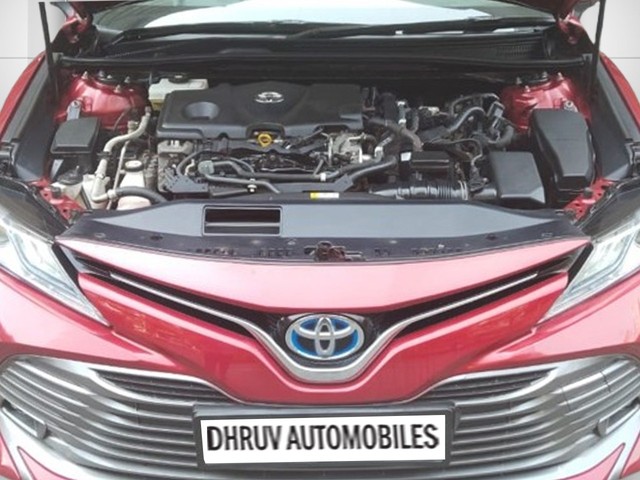 Second-hand 2019 Toyota Camry Hybrid 2.5 for sale in Mumbai-6