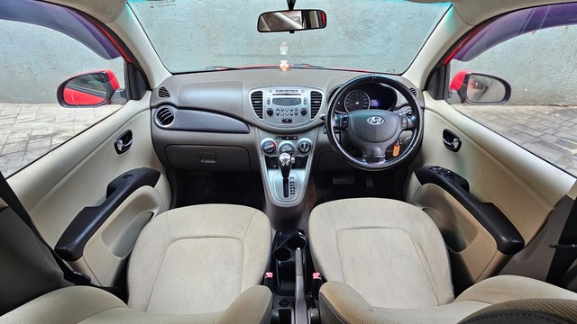 Second-hand 2011 Hyundai i10 Asta Sunroof AT for sale in Mumbai-6
