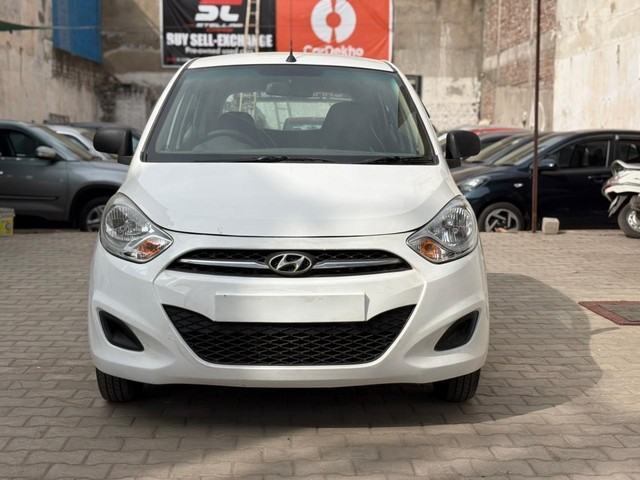 Hyundai i10 Magna 1.1L Second-hand 2017 Hyundai i10 Magna 1.1L for sale in Agra-0