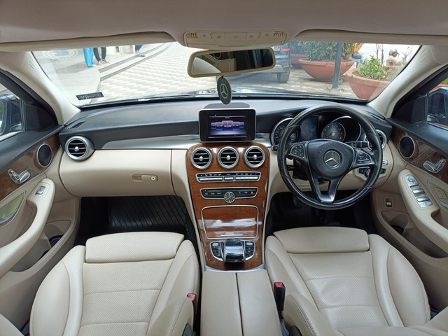 Mercedes-Benz C-Class C 200 AVANTGARDE Second-hand 2015 Mercedes-Benz C-Class C 200 AVANTGARDE for sale in Mumbai-9