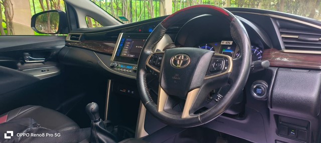 Second-hand 2019 Toyota Innova Crysta 2.8 GX AT BSIV for sale in Chennai-5