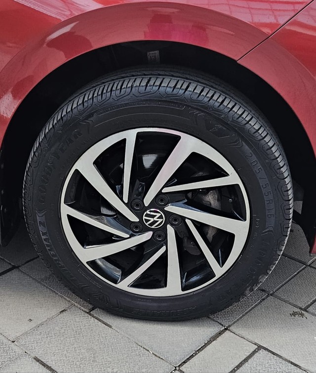 Second-hand 2024 Volkswagen Virtus Topline AT for sale in Mumbai-8