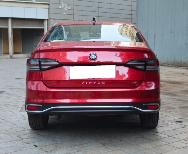 Second-hand 2024 Volkswagen Virtus Topline AT for sale in Mumbai-2