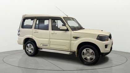 2017 Mahindra Scorpio 1.99 S4