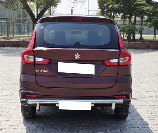 Second-hand 2021 Maruti Suzuki Ertiga CNG VXI for sale in New Delhi-2