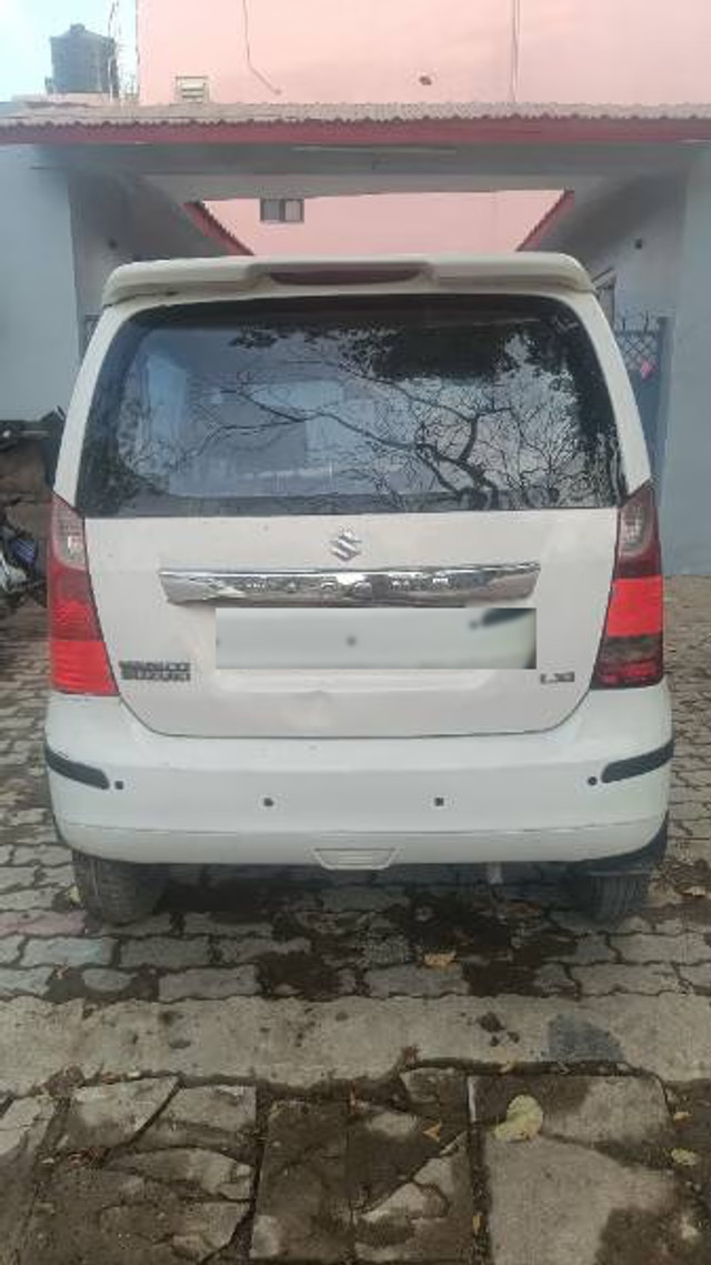 Second-hand 2013 Maruti Suzuki Wagon R LXI CNG for sale in Kanpur-10