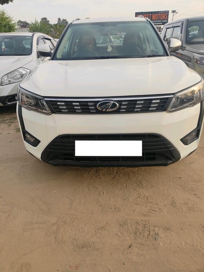 Second-hand 2021 Mahindra XUV300 W4 Diesel BSVI for sale in Ludhiana
