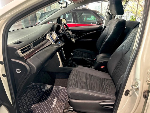 Second-hand 2017 Toyota Innova Crysta 2.7 VX MT BSIV for sale in Gurgaon-9