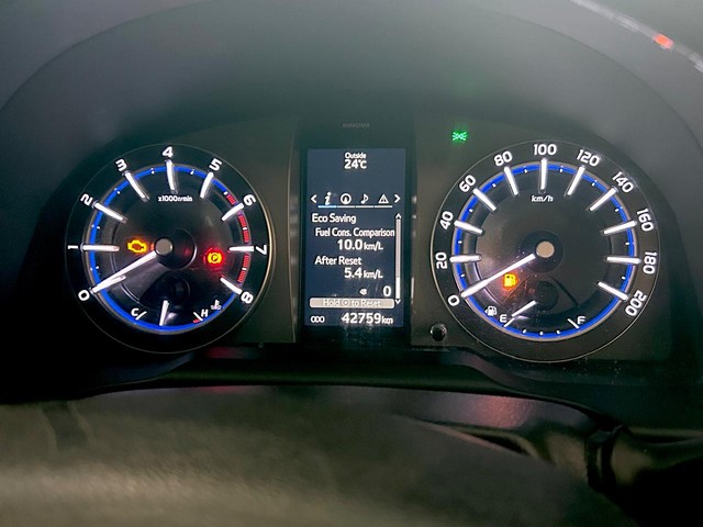 Second-hand 2017 Toyota Innova Crysta 2.7 VX MT BSIV for sale in Gurgaon-10