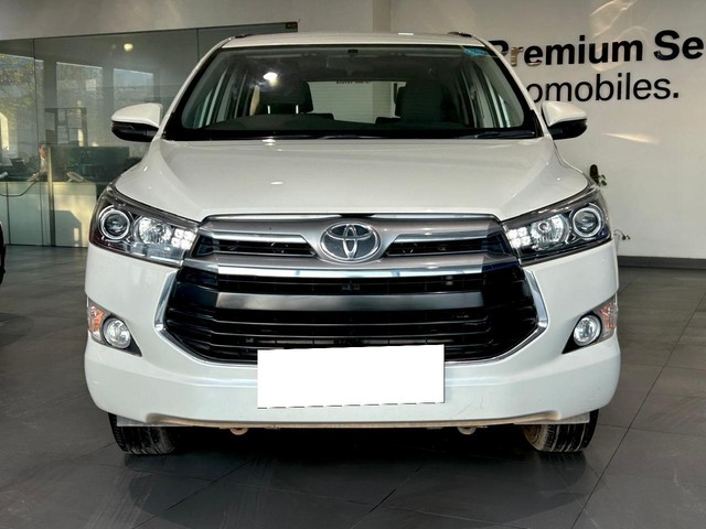 Second-hand 2017 Toyota Innova Crysta 2.7 VX MT BSIV for sale in Gurgaon-4