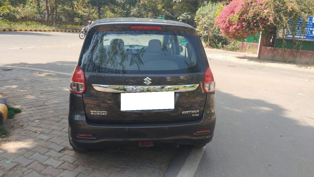 Second-hand 2015 Maruti Suzuki Ertiga VXI for sale in New Delhi-11