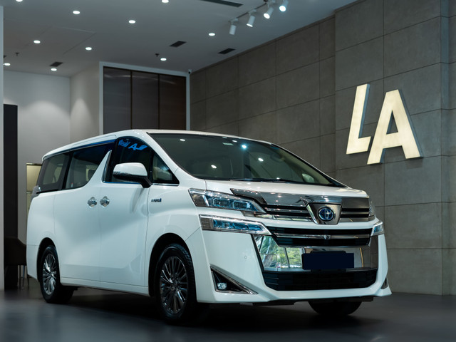 Toyota Vellfire Executive Lounge BSVI Second-hand 2022 Toyota Vellfire Executive Lounge BSVI for sale in Kolkata-0