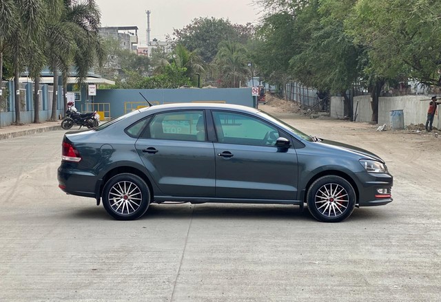Second-hand 2017 Volkswagen Vento 1.5 TDI Comfortline AT for sale in Pune-1