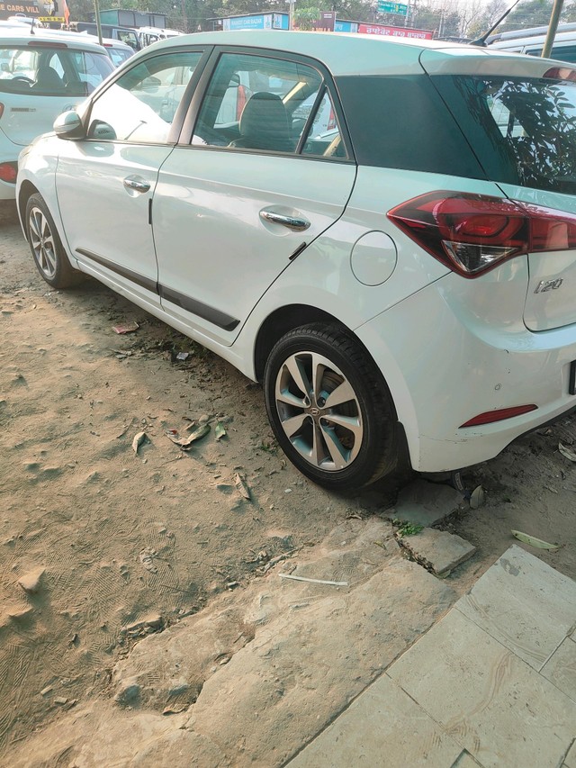 Hyundai i20 Asta 1.4 CRDi Second-hand 2015 Hyundai i20 Asta 1.4 CRDi for sale in Ludhiana-4