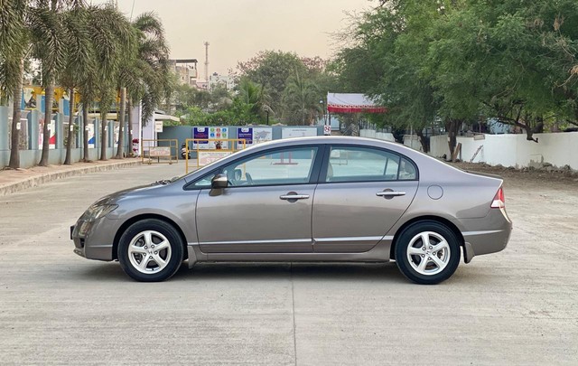 Second-hand 2012 Honda Civic 1.8 V AT for sale in Pune-3