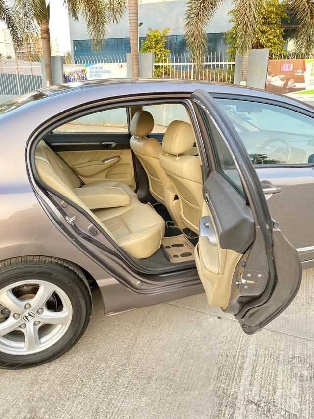 Second-hand 2012 Honda Civic 1.8 V AT for sale in Pune-7