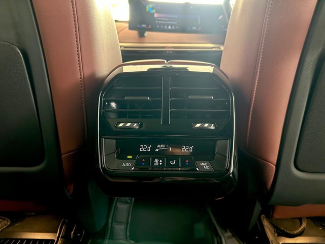 Second-hand 2022 BMW iX xDrive40 for sale in Gurgaon-28