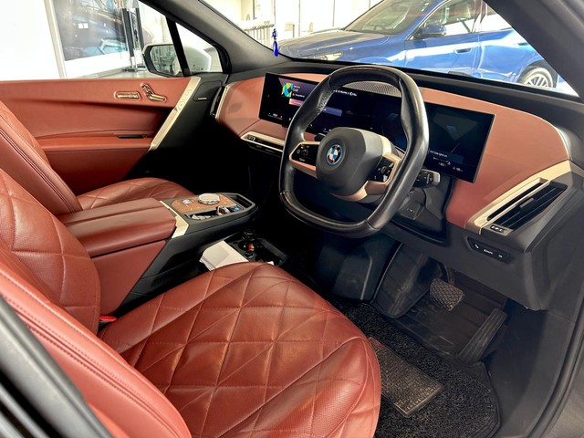 Second-hand 2022 BMW iX xDrive40 for sale in Gurgaon-18