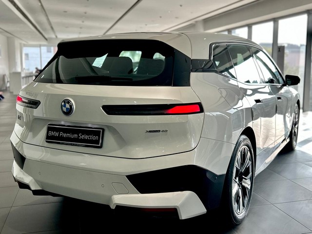 Second-hand 2022 BMW iX xDrive40 for sale in Gurgaon-7