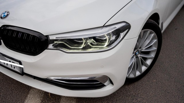 Second-hand 2019 BMW 5 Series 520d Luxury Line for sale in New Delhi-7