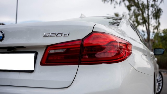 Second-hand 2019 BMW 5 Series 520d Luxury Line for sale in New Delhi-8