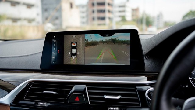 Second-hand 2019 BMW 5 Series 520d Luxury Line for sale in New Delhi-19