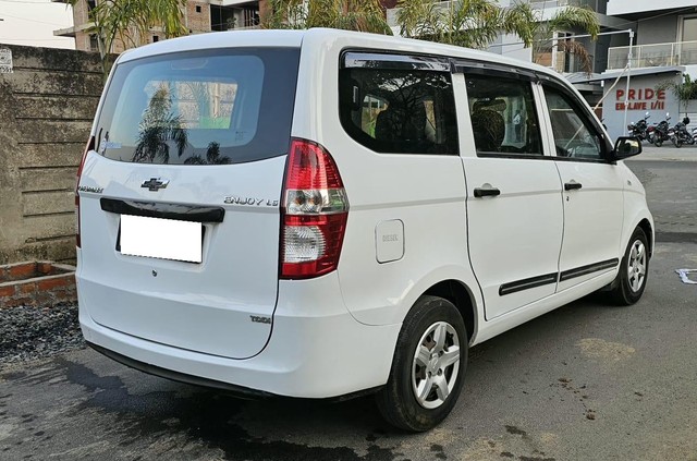 Second-hand 2015 Chevrolet Enjoy 1.4 LS 8 for sale in Nagpur-6