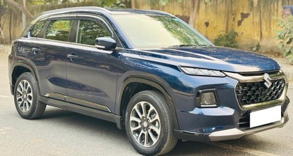 Second-hand 2024 Maruti Suzuki Grand Vitara Zeta Plus Hybrid CVT for sale in New Delhi