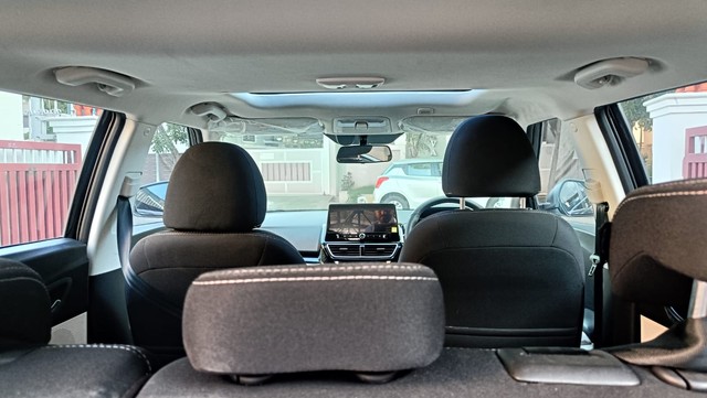 Mahindra XUV 3XO AX5 Diesel Second-hand 2025 Mahindra XUV 3XO AX5 Diesel for sale in Coimbatore-12