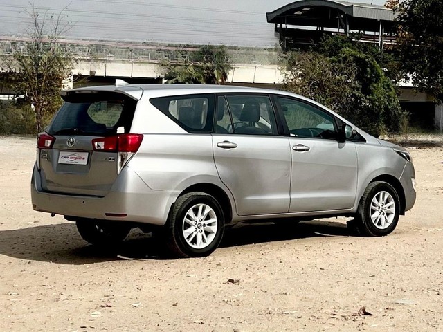 Toyota Innova Crysta 2.4 GX MT BSIV Second-hand 2017 Toyota Innova Crysta 2.4 GX MT BSIV for sale in New Delhi-2