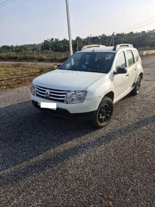 Second-hand 2013 Renault Duster Petrol RxE for sale in Chikmagalur-2