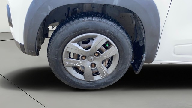 Second-hand 2018 Renault KWID 1.0 RXT for sale in Ahmedabad-25